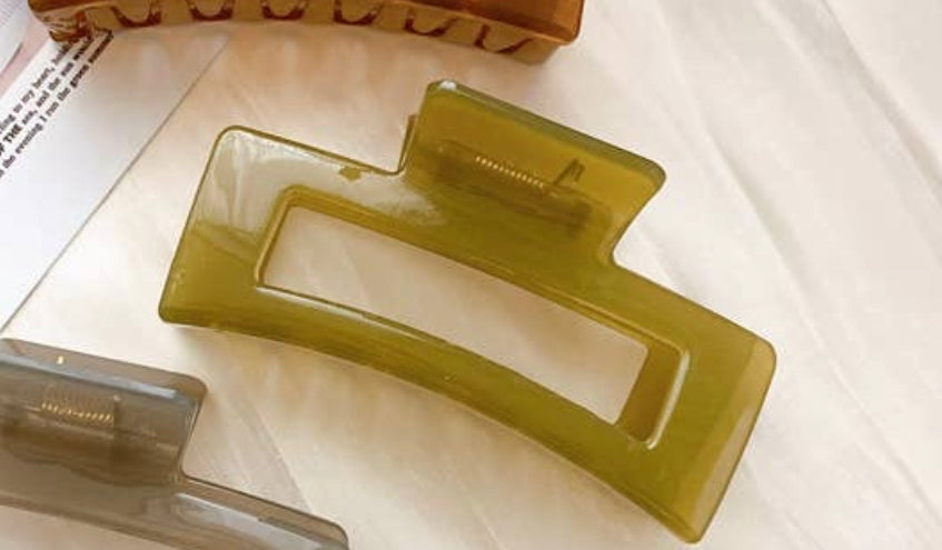 Translucent Jelly Claw Clip