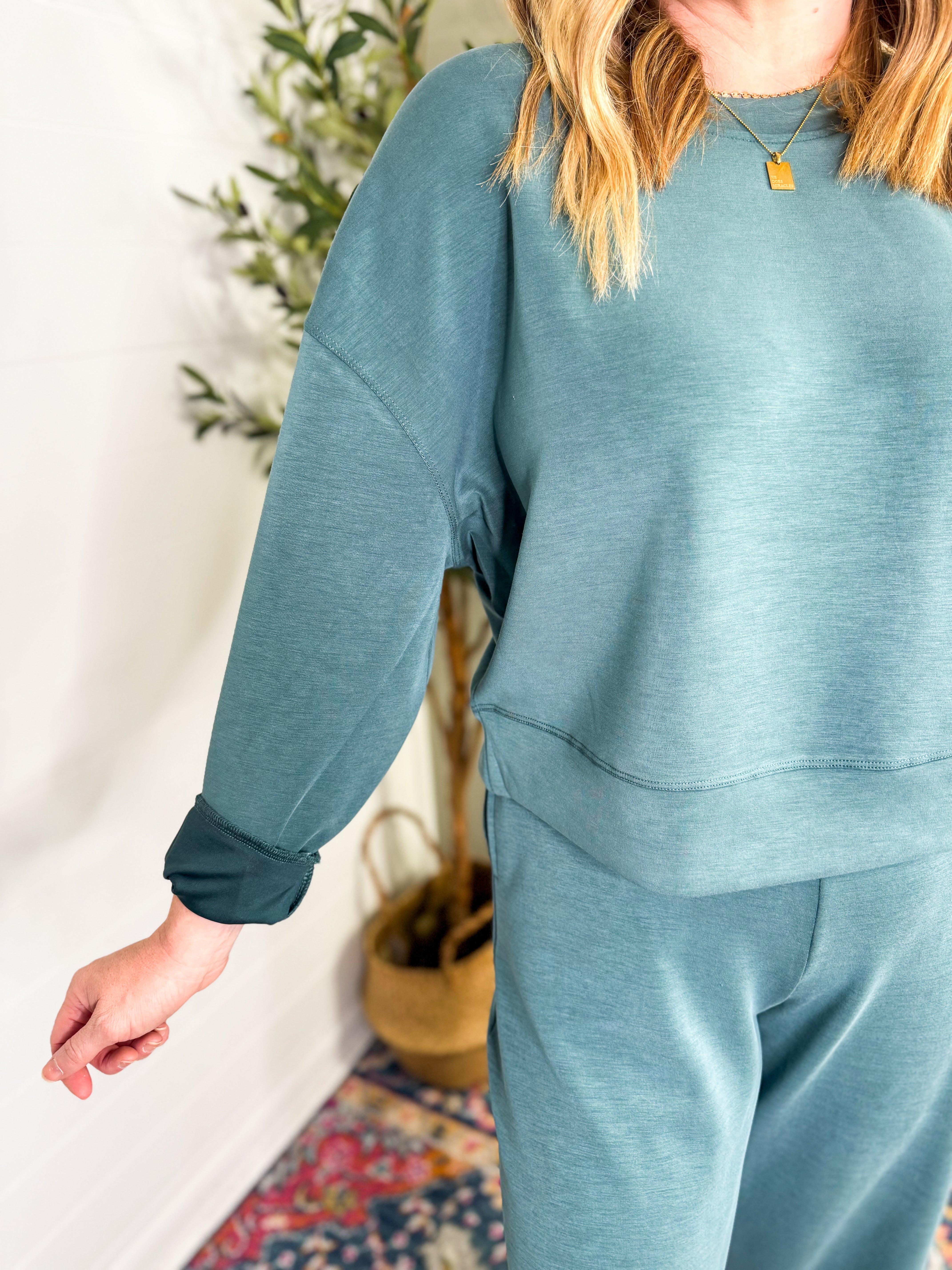 RD Lucie Modal Scuba Pull Over