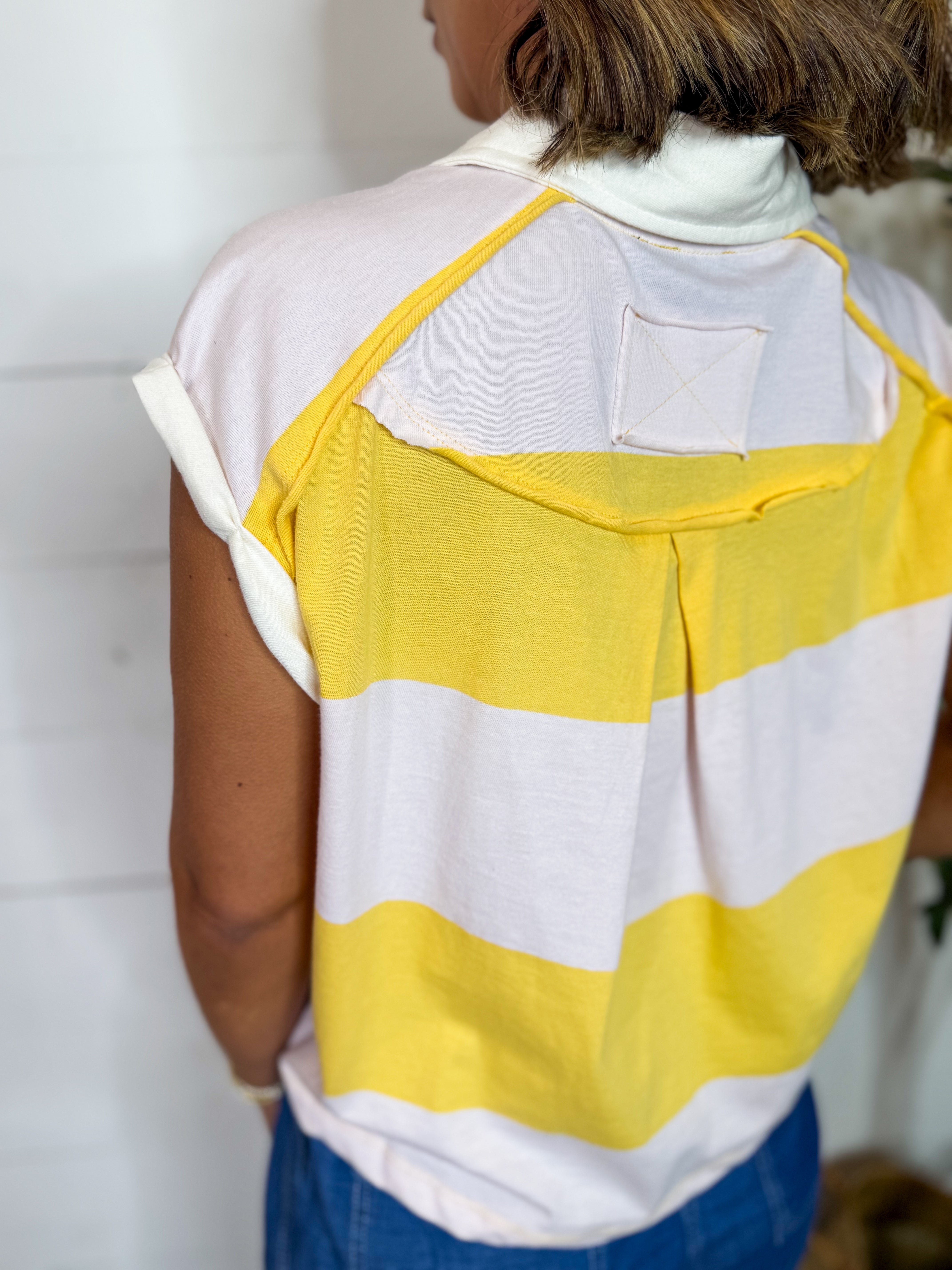 RD Harper Rolled Sleeve Polo Style Knit Top