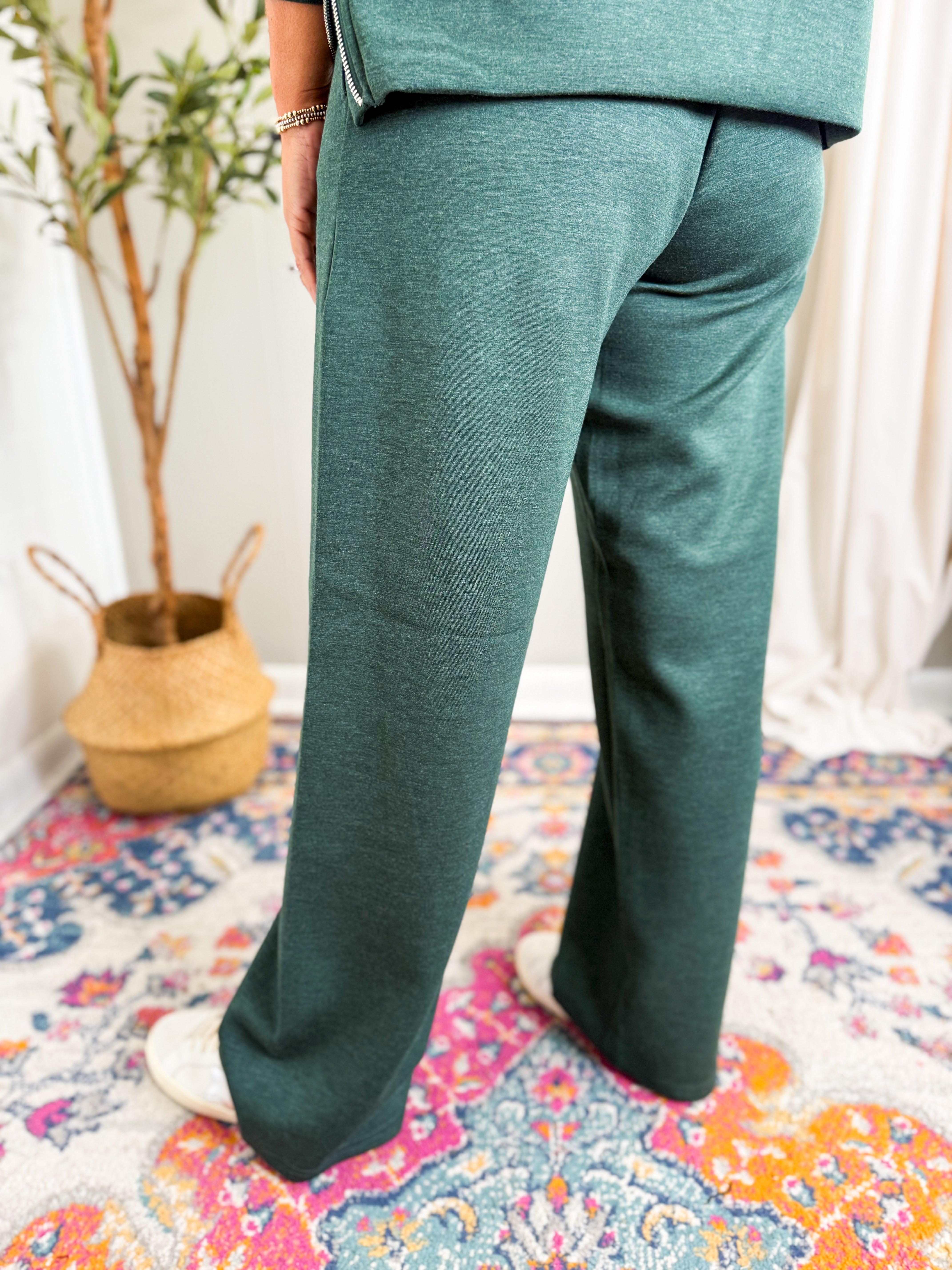 RD Victoria Mel Soft Knit Pull On Straight Pant - Pine