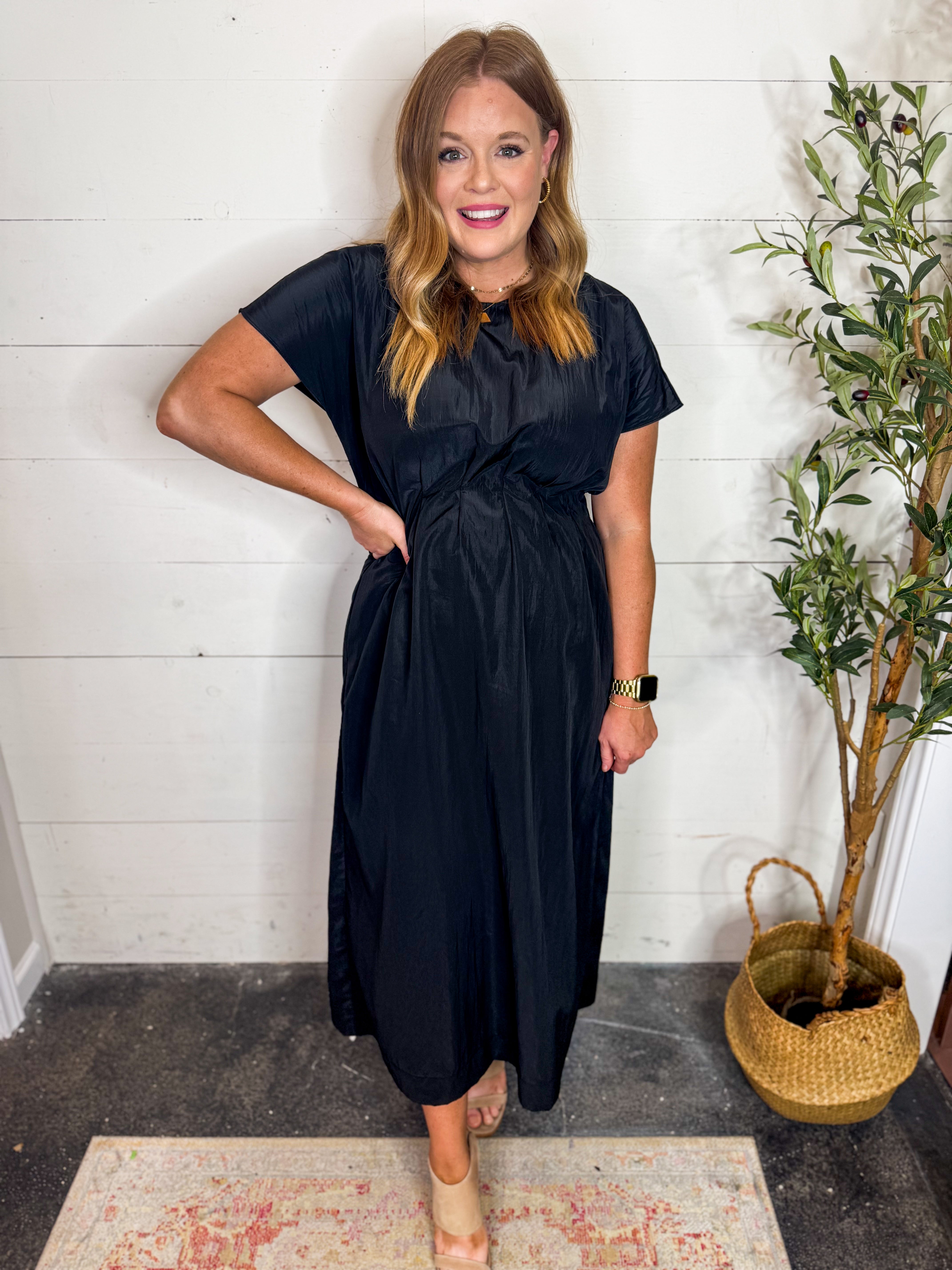 Round Neck Pleated Midi Dress