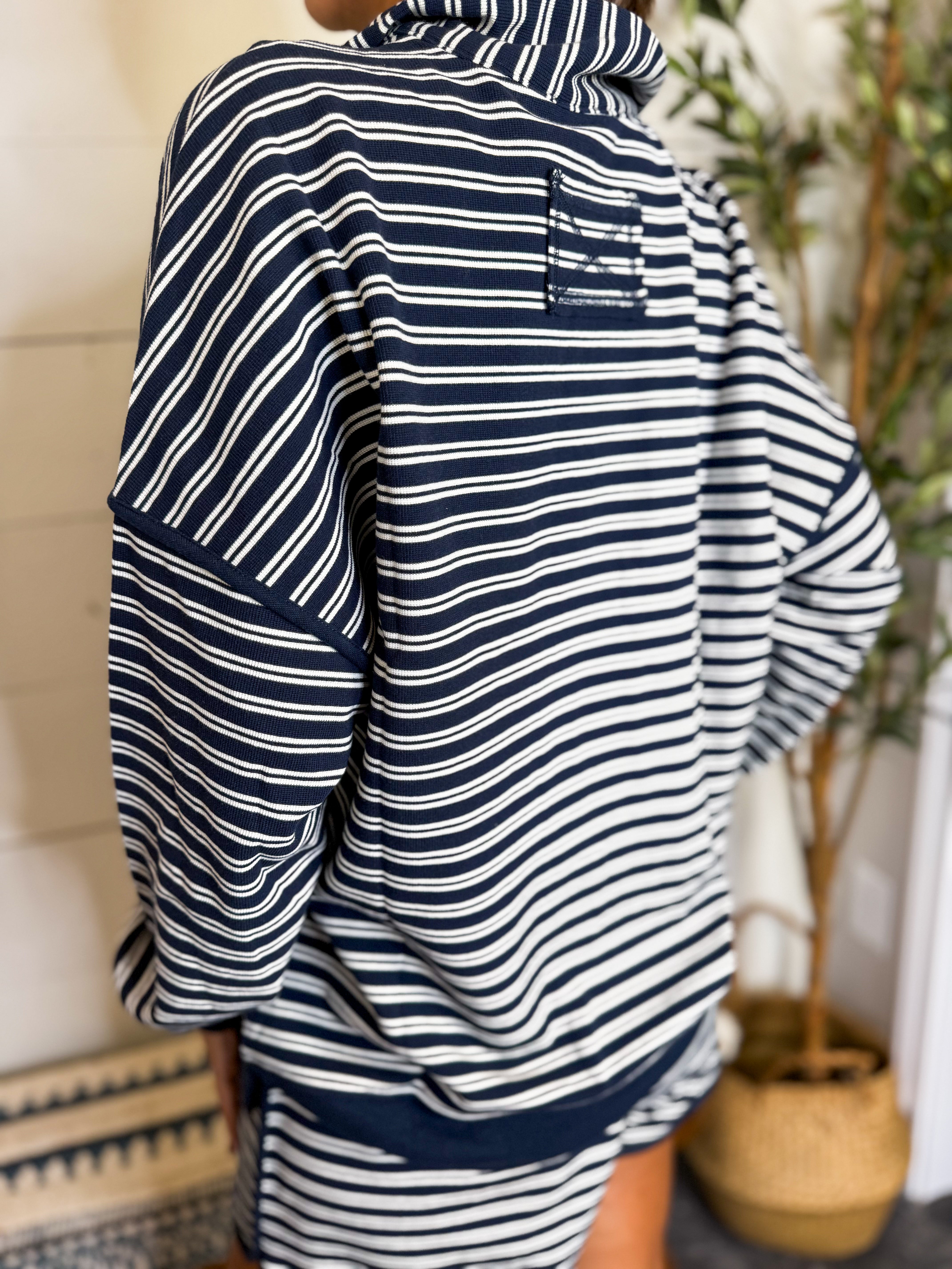 Half Zip Stripe Contrast Trim Long Sleeve Knit Top