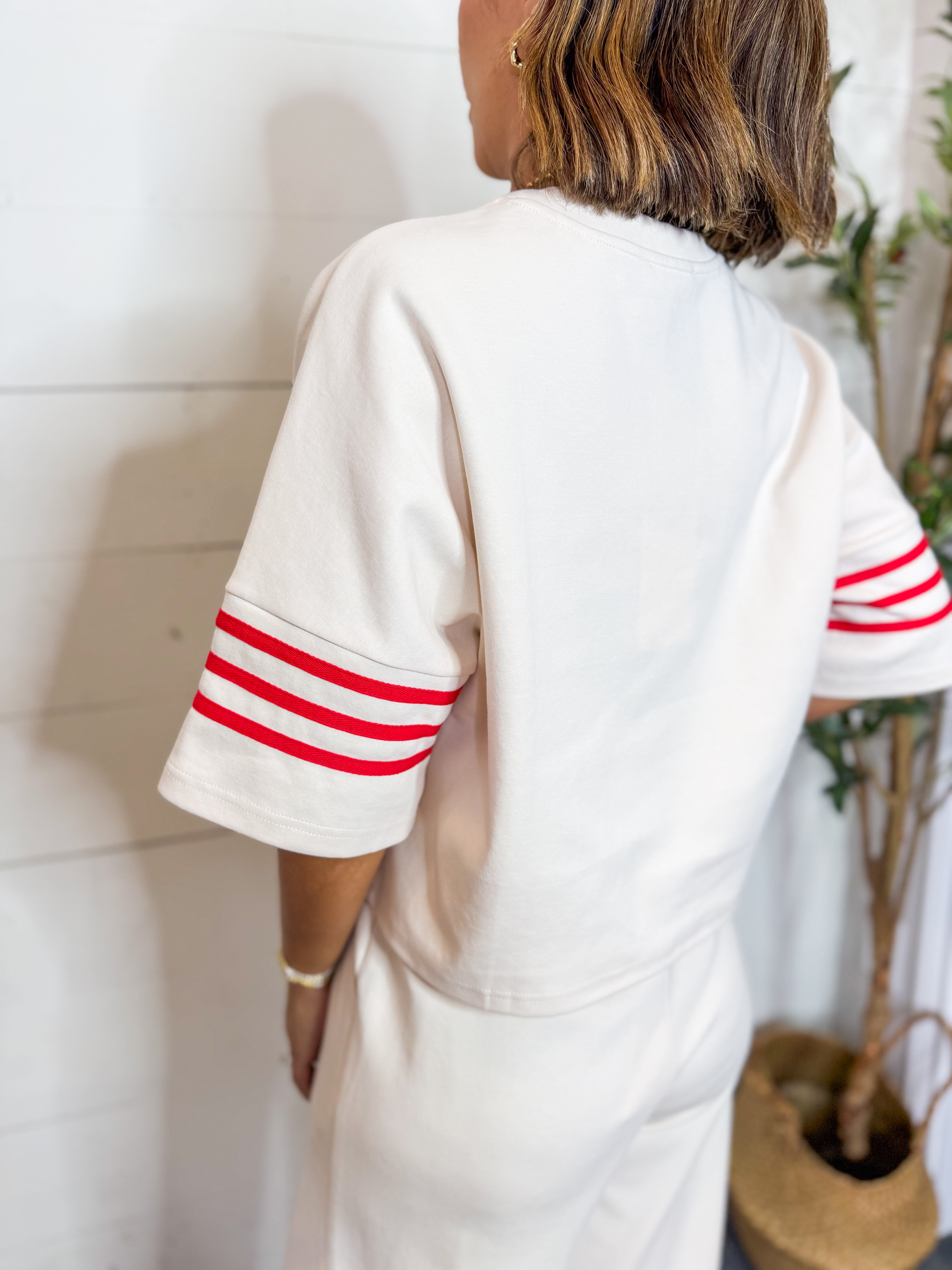 Solid Short Sleeve Knit Top With Stripe Detail