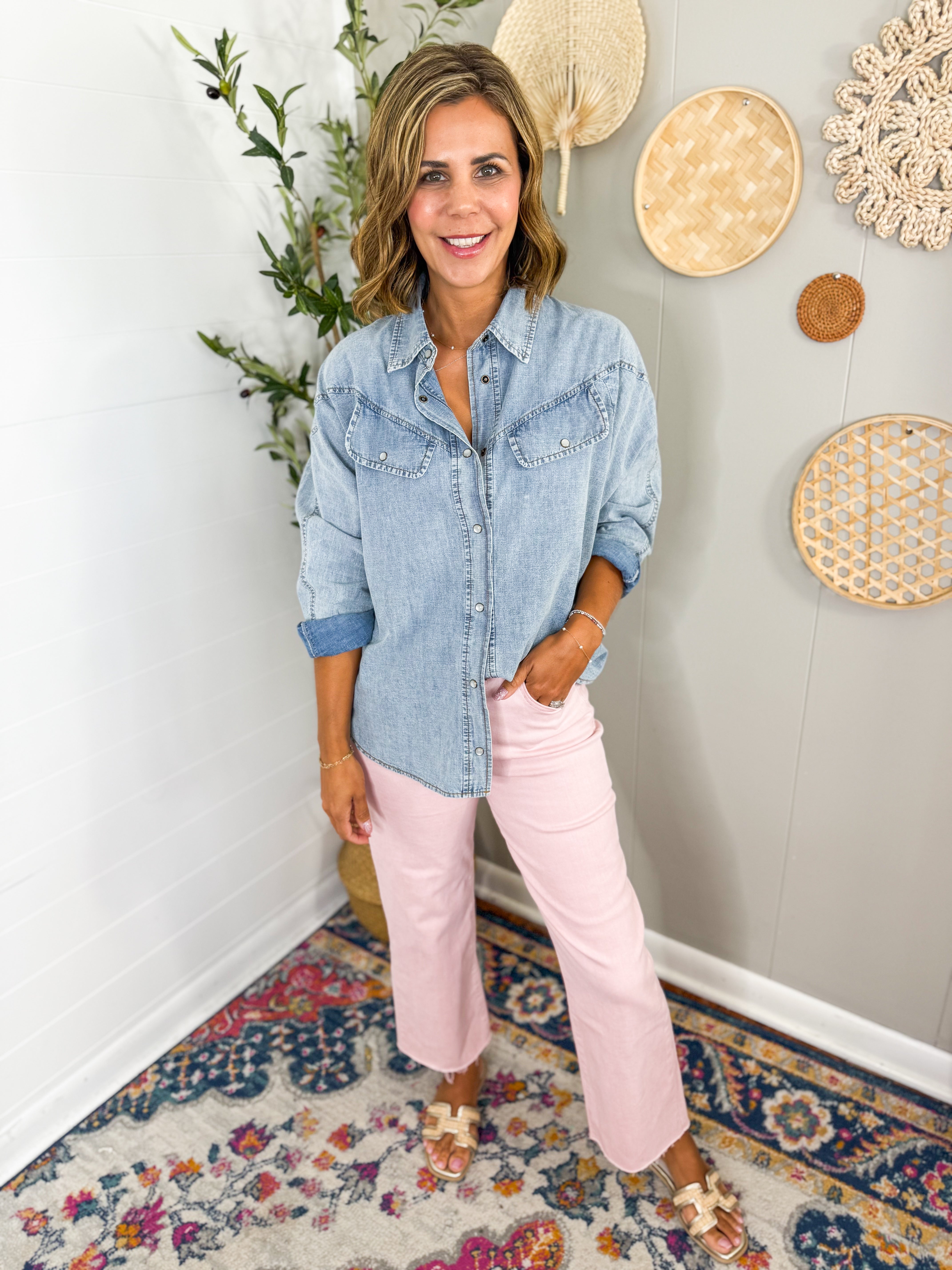 Front Pocket Detail Washed Denim Shirt