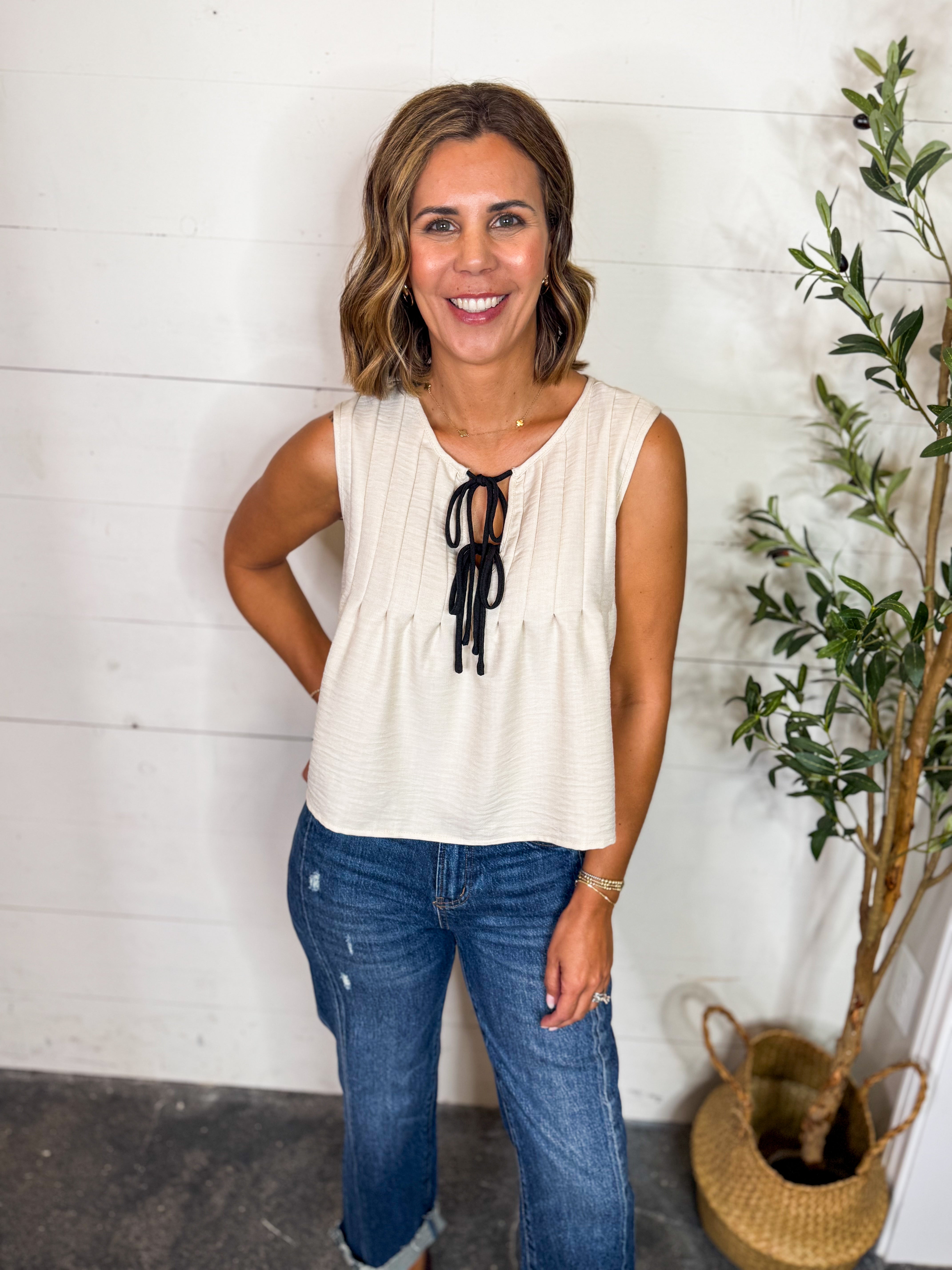 Front Tie Sleevless Top