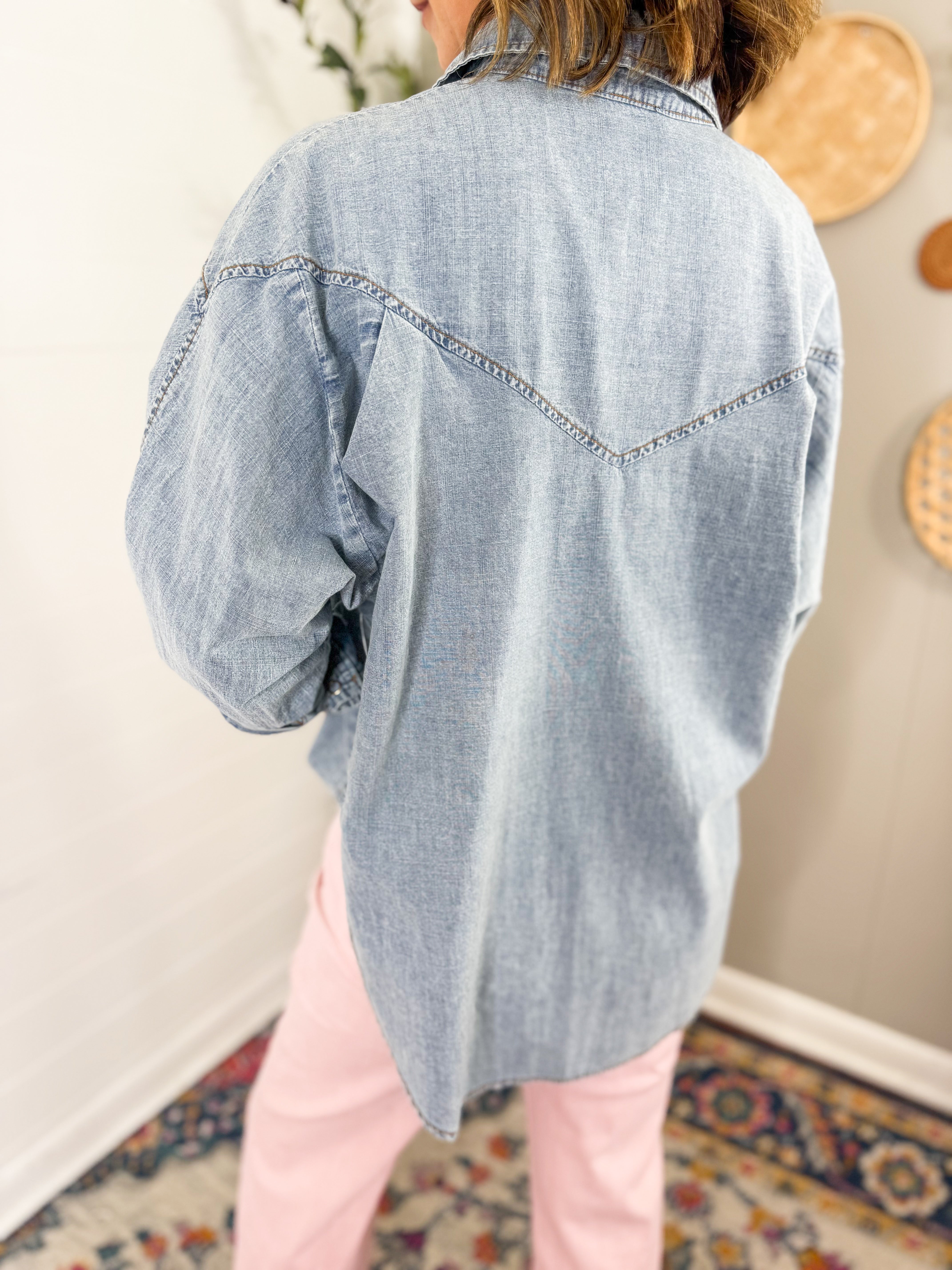 Front Pocket Detail Washed Denim Shirt