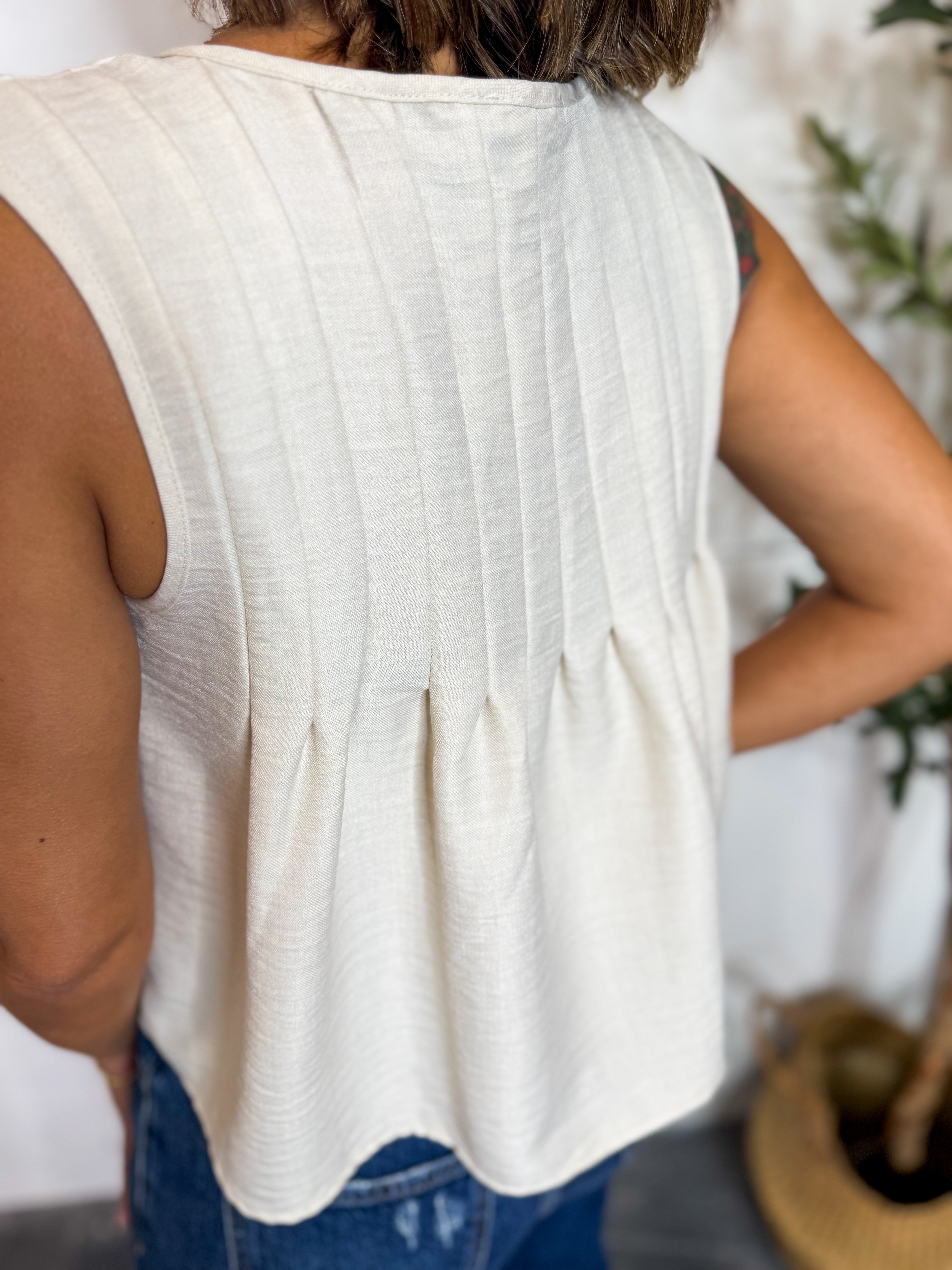 Front Tie Sleevless Top