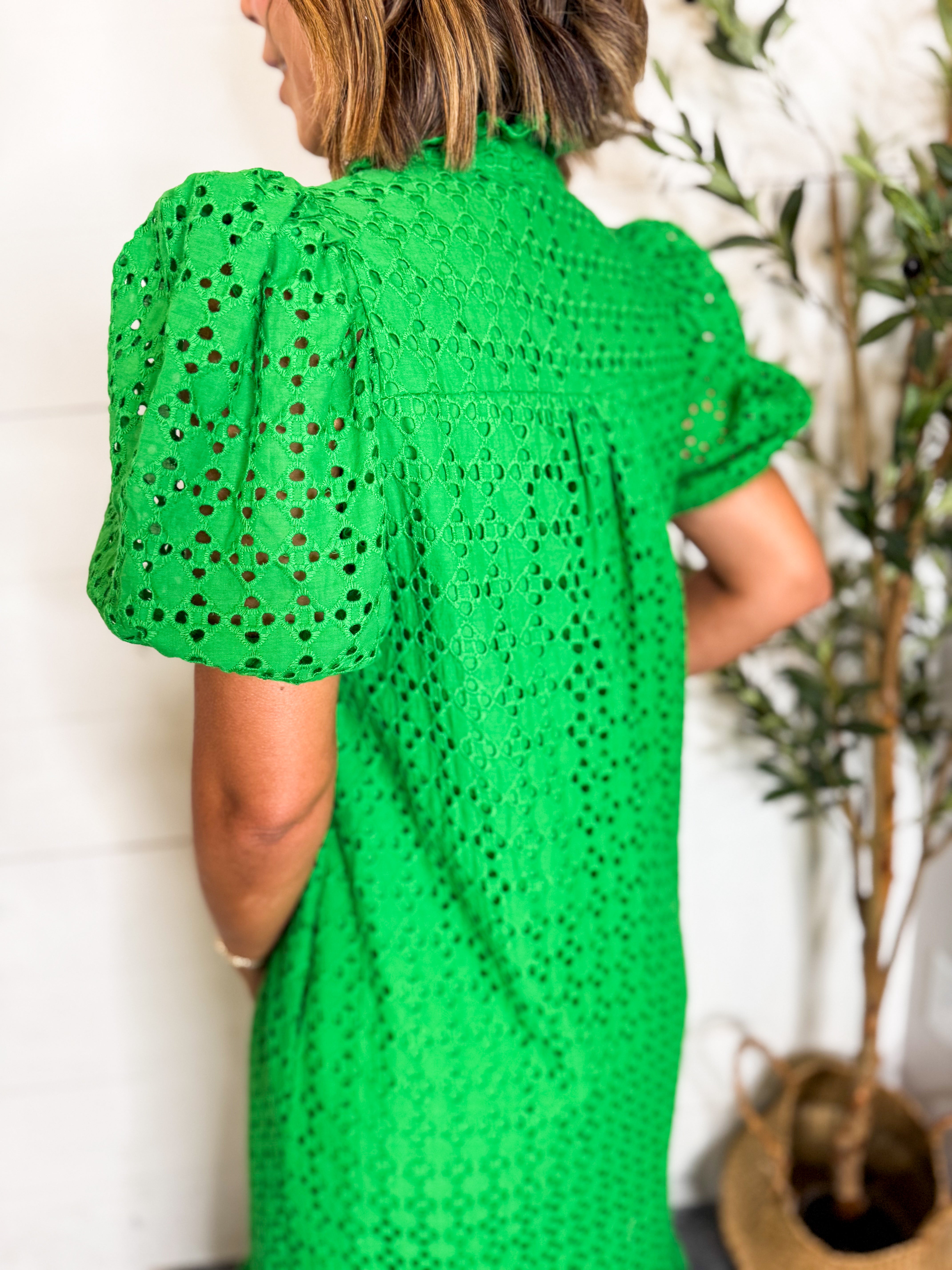 Entro Eyelet Puff Sleeve Midi Dress