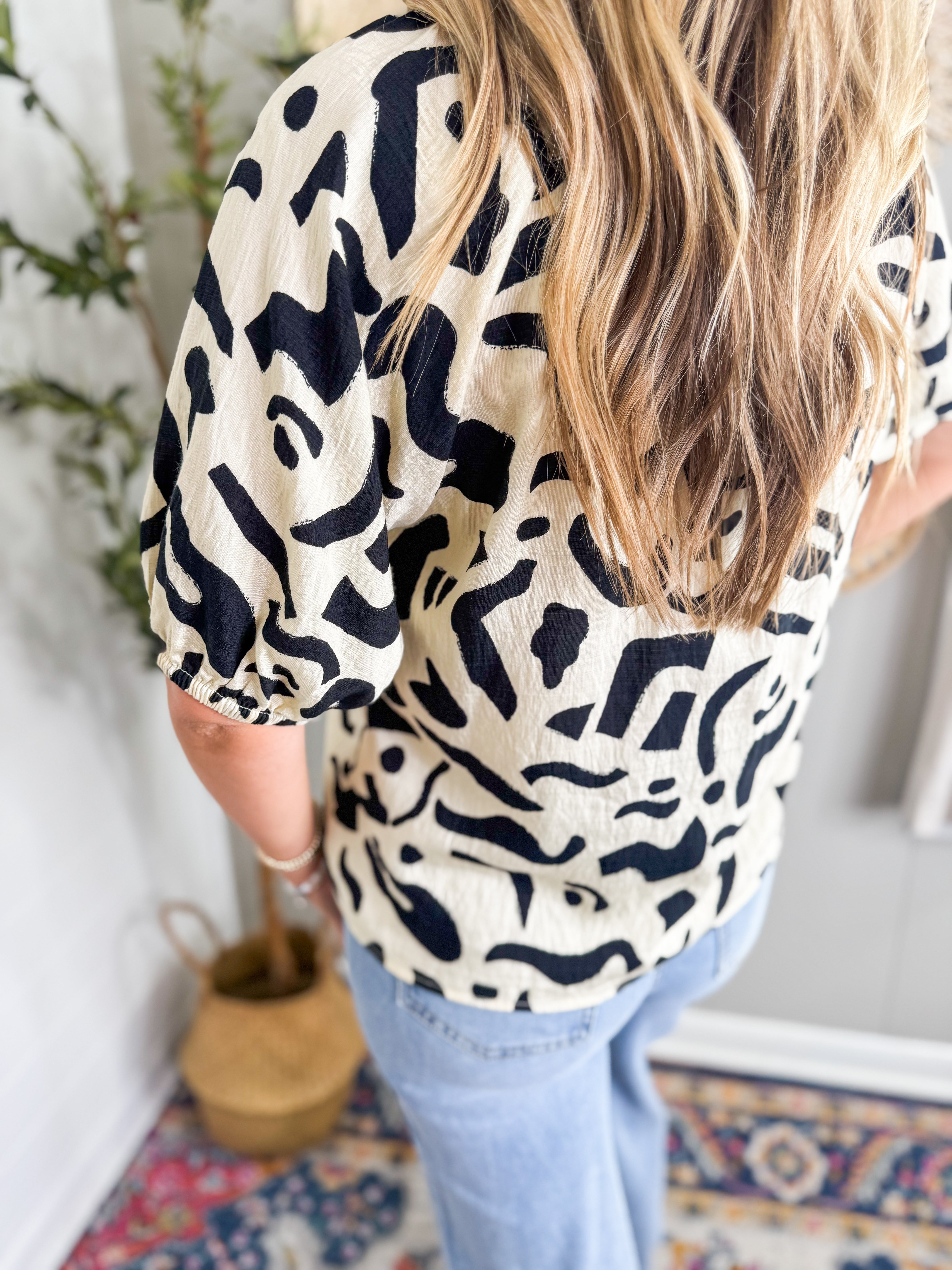 THML Short Sleeve Contrast Pattern Top