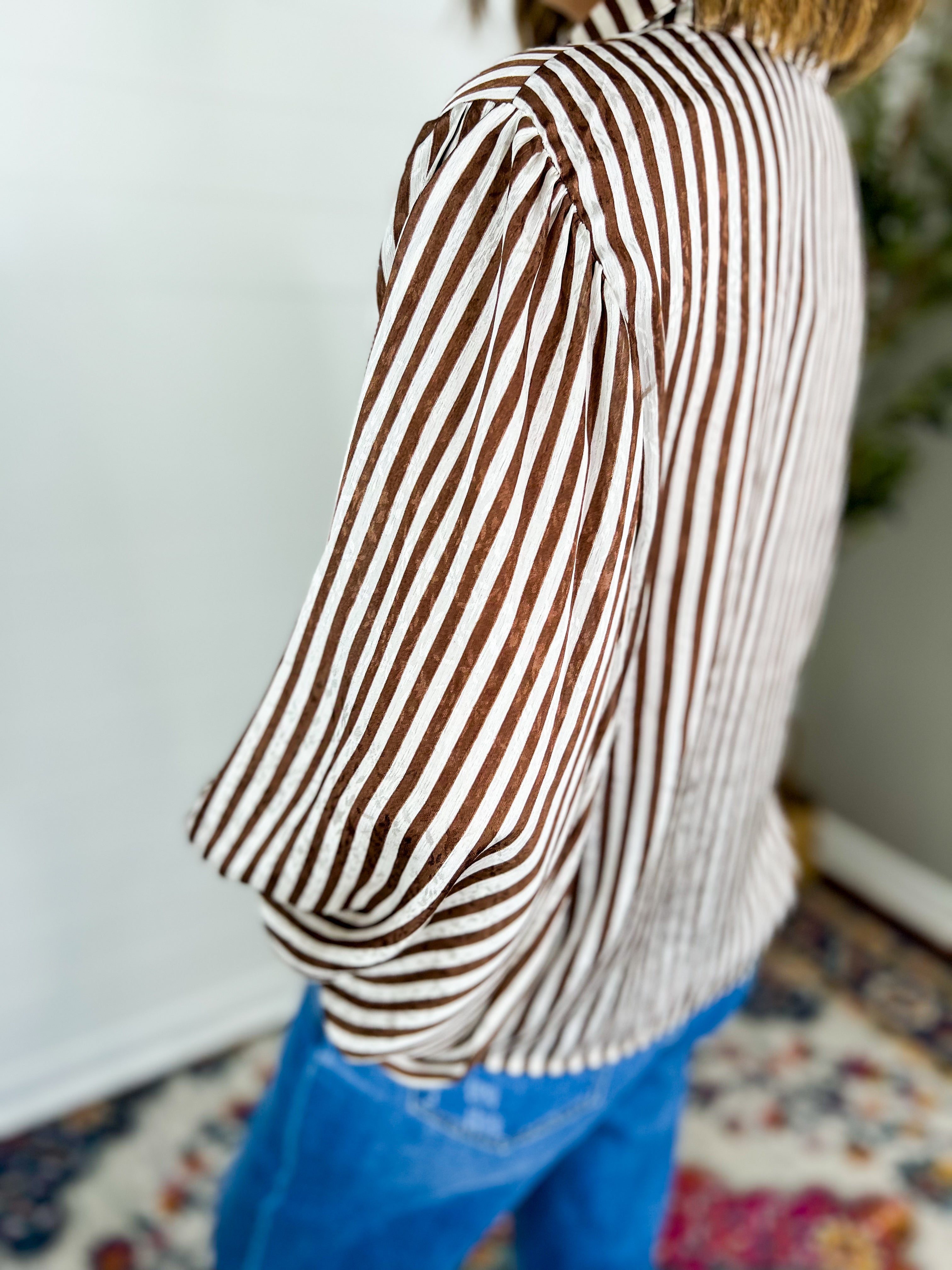 Stripe Bubble Sleeve Blouse