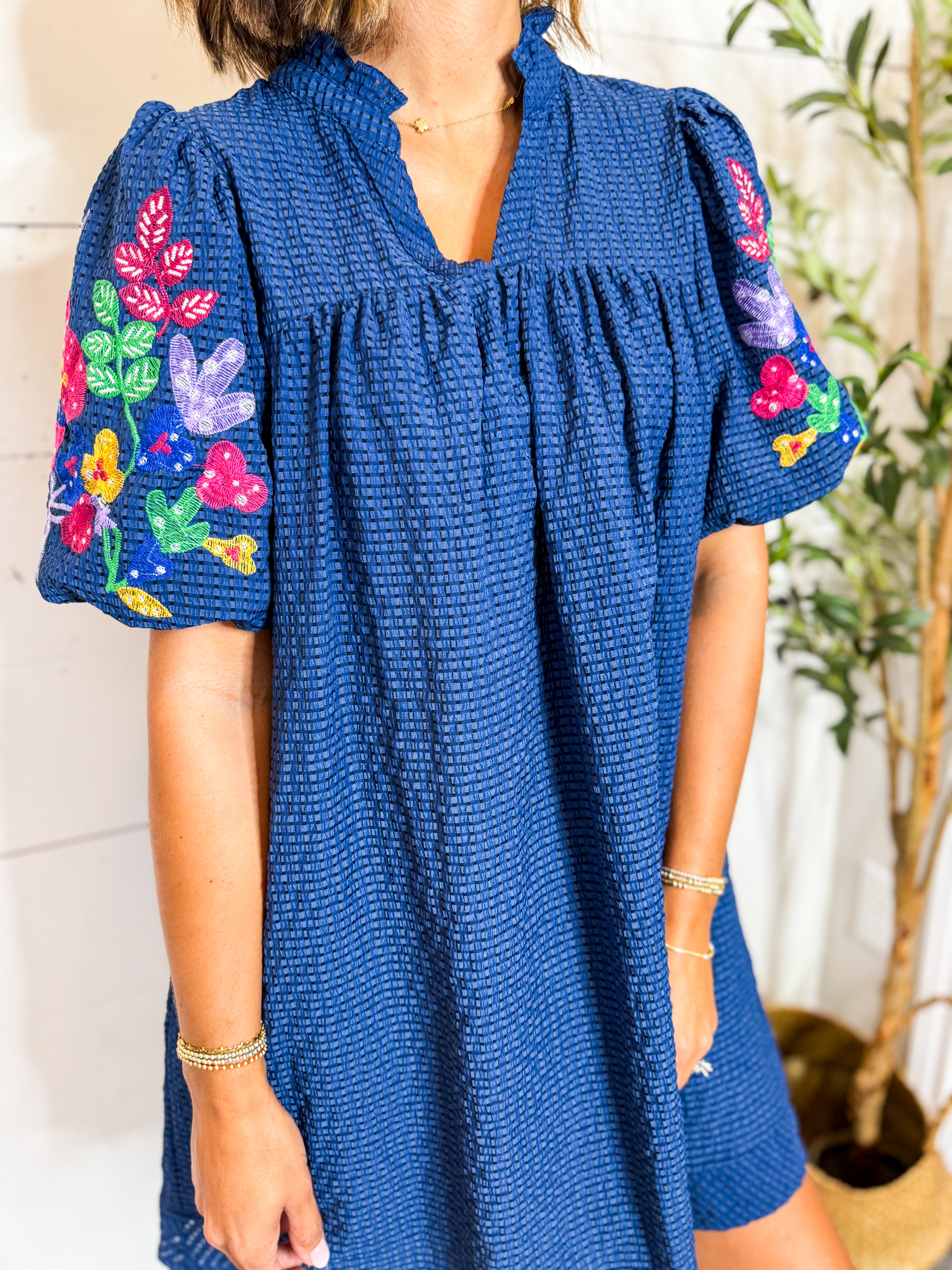 Seersucker Bubble Sleeve Embroidery Dress