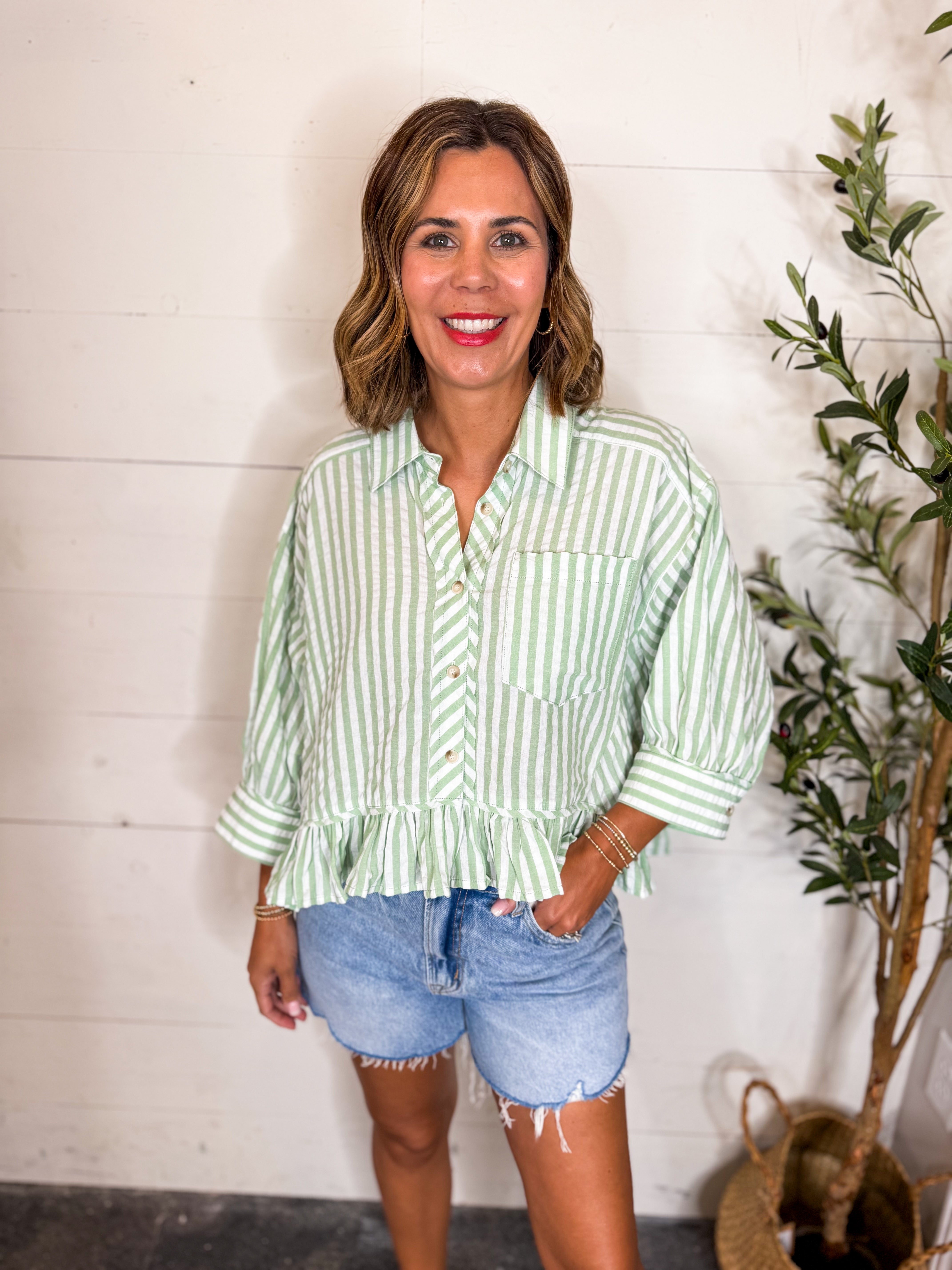 Stripe Bottom Frill Shirt