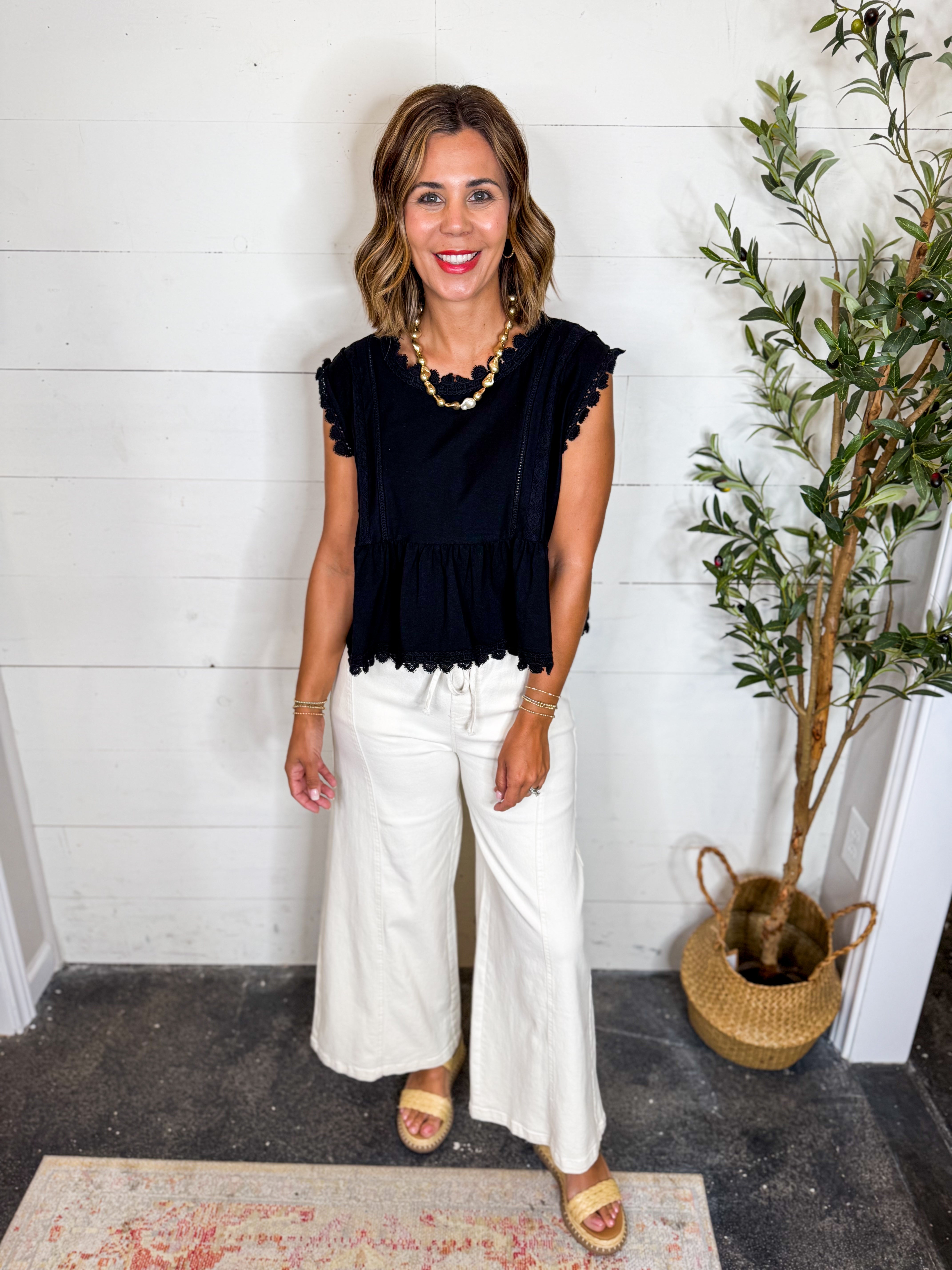 Lace Detail Cropped Top