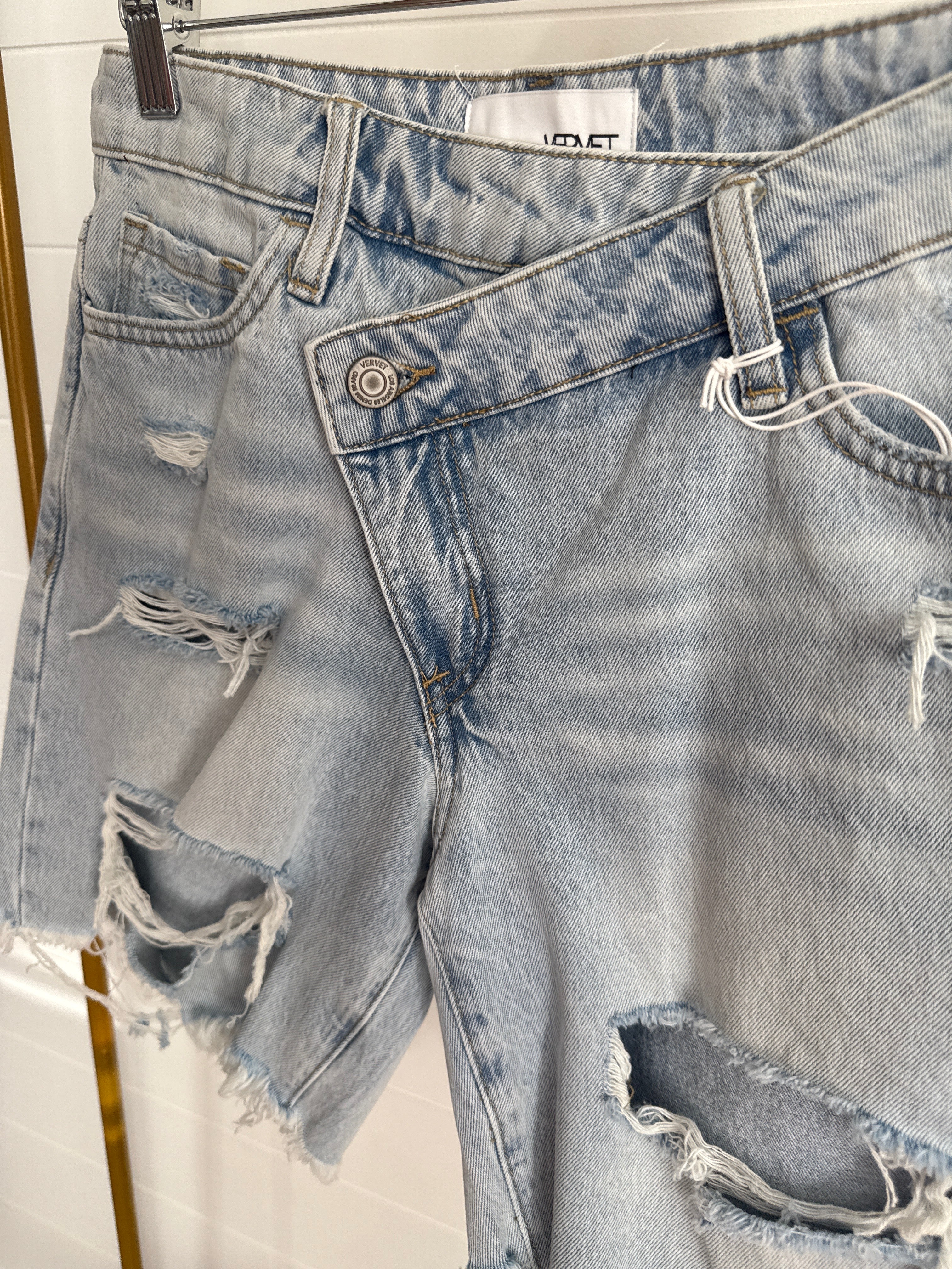 Vervet High Rise Boyfriend Short