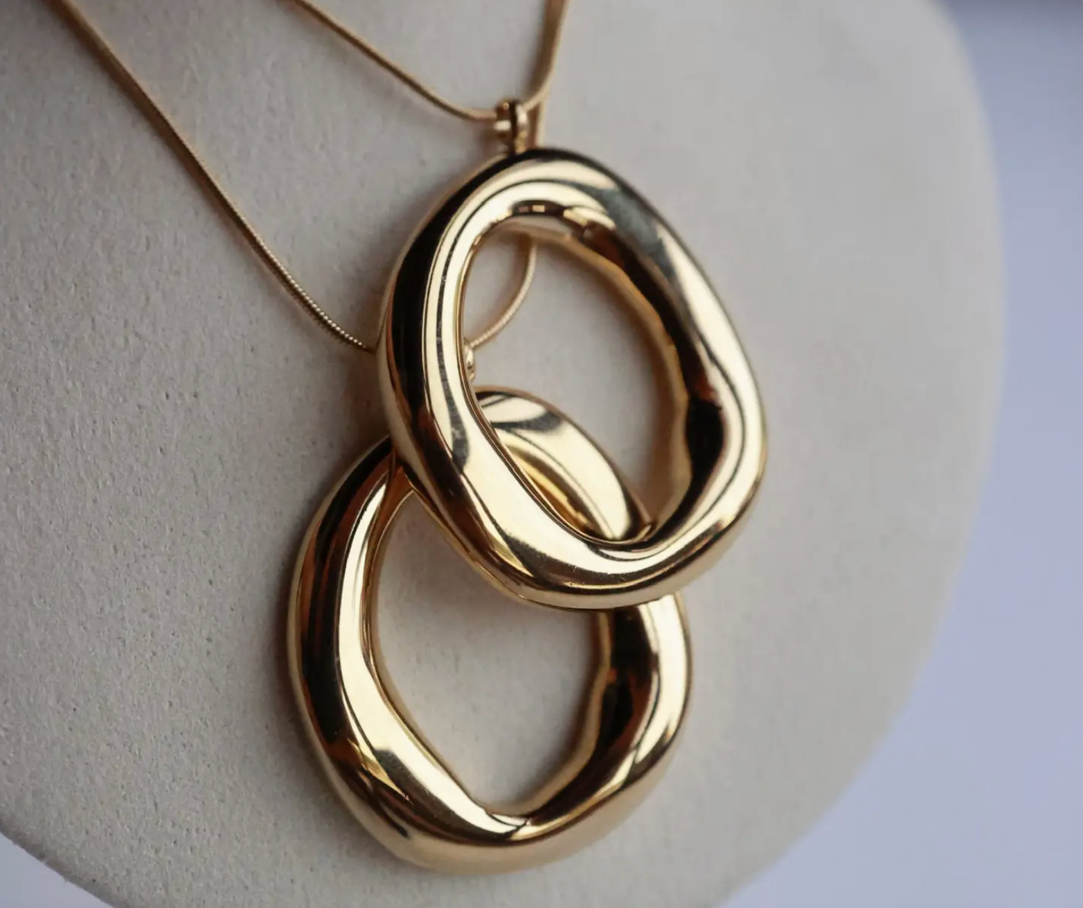 Made By Harco Halo Necklace Gold